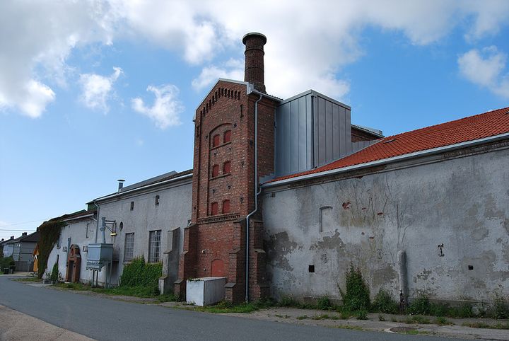 Gamle Fredrikstad bryggeri får 650.000 kroner fra Kulturminnefondet til å sette i stand de resterende fasadene. (Foto: Fra søknad/Kulturminnefondet)
