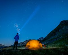 100 000 I FJOR: Lørdag 1. september blir sove-ute-aksjonen #nattinaturen arrangert over hele landet for fjerde året på rad. Foto: Nikolay Øyehaug