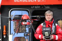 NY TEKNOLOGI: Ny teknologi som droner  i søk og redningsoperasjoner vil kunne føre redningstjenesten nærmere Redningsselskapets visjon "ingen skal drukne".