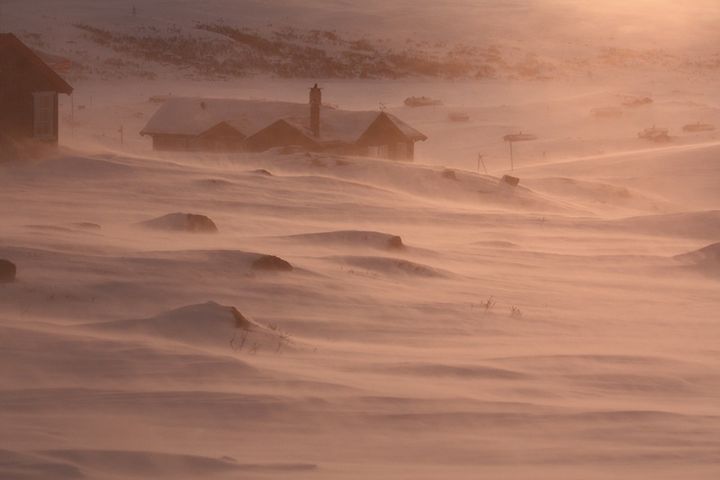 Storm er den klart største skadeårsaken på hytter i Norge. Illustrasjonsfoto: Kirstie Hudson, Pixabay