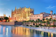 SPANIA PÅ TOPP: Spania, med destinasjoner som Mallorca, er fortsatt nordmenns reisefavoritt for sommerferien, viser tall fra FINN reise. Foto: Shutterstock.