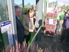 Klima- og miljøminister Tine Sundtoft åpnet Norges grønneste butikk