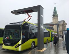 ABB leverer felles hurtigladeløsninger til 35 batterielektriske busser fra ulike produsenter til storsat-singen på utslippsfri kollektivtransport i Trondheim.
