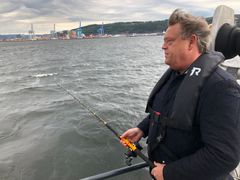 Fiskeriminister Harald T. Nesvik på Fiskeridirektoratets oppsynsbåt Eir