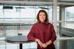 – Av erfaring vet vi at det går i bølger og vi venter på en økonomisk smell nå, sier Kristin Skogen Lund, CEO i Schibsted.