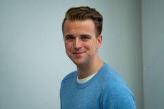 Mathias Fischer (25) blir kommentator og debattansvarlig i TV 2. Foto: Håvard Solem, TV 2.