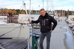 Atle C. Strøm, produktsjef på båt i If.
