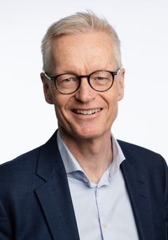 Divisjonsdirektør Jørn Leonhardsen i Skatteetaten lover flere nye og enklere tjenester for innbyggerne etter hvert som Folkeregisteret moderniseres.