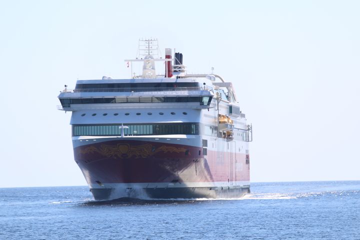 Cruiseskipene MS Stavangerfjord og MS Bergensfjord drives utelukkende på miljøvennlig naturgass. FOTO: Fjord Line