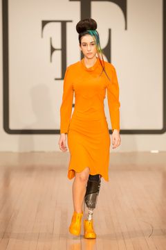 Den Spanske modellen Chiara Bordi med protese.
