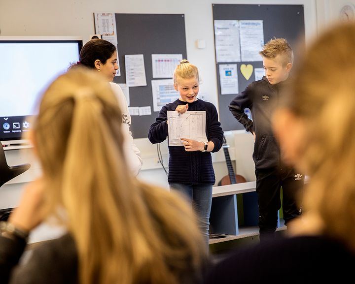 I forbindelse med Agder Energi-konferansen 2019 arrangerer vi sammen med Ungt Entreprenørskap en konkurranse for skoleelever på Agder. Elevene blir utfordret til å tenke kreativt rundt hvordan de tror samfunnet kommer til å se ut når de blir voksne. Over 200 barn og unge på Agder er på denne måten blir utfordre til å tenke kreativt om egen fremtid - de er generasjonen etter oss.  Her fra Fagerholt skole i Kristiansand.