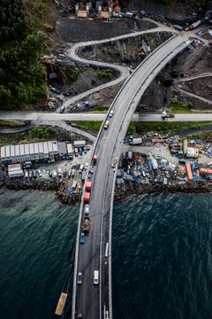 Med brua sparer bilister den 18 km lange turen rundt Rombaksfjorden. Reisetiden reduseres med ca. 15 minutter.  Foto: Ragnhild Heggem Fagerheim