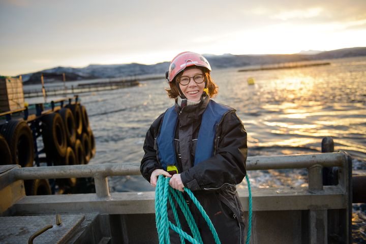 Formålet med rapporten er å se på alternative måter å forvalte sjøarealene som havbruksnæringen og andre er interessert i. Seniorforsker Kine Mari Karlsen er en av forskerne bak rapporten. Foto: Lars Åke Andersen © Nofima
