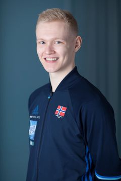 Tommy fra Sarpsborg karate klubb er på fulltidslaget i karate og satser på sommer-OL i Tokyo 2020.