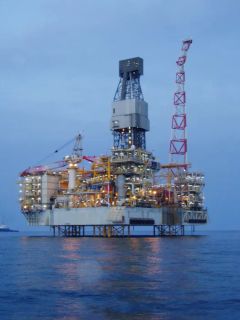 Bildet viser en av KCA Deutags nåværende rigger. KCA Deutag Drilling Norge er en del av KCA Deutag, et internasjonalt olje- og gasselskap som opererer i mer enn 20 land.