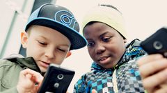 Halvparten av norske niåringer bruker sosiale medier, viser Medietilsynets nye undersøkelse Barn og medier 2020. Det må vi voksne forholde oss til. Foto Medietilsynet