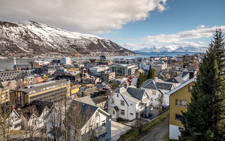 Møtet i Tromsø tar utgangspunkt i tre viktige kommunale og fylkeskommunale ansvarsområder; samfunnsutvikling, velferd og demokrati. Foto: Shutterstock