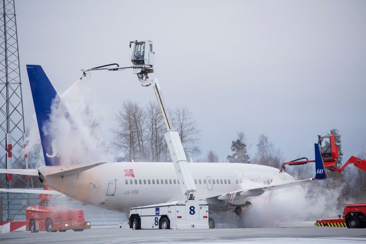 Aldri før har flere fly måttet avises før avgang på Oslo Lufthavn enn i vinter. (Foto: Espen Solli / Oslo Lufthavn)