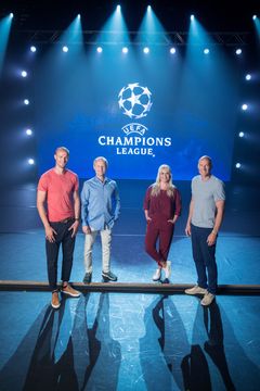 Brede Hangeland, Øyvind Alsaker, Julie Strømsvåg og Erik Thorstvedt er klar for Champions League på TV 2. Foto: Eivind Senneset, TV 2