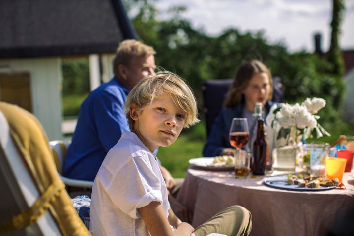 Alt for ofte kan alkoholbruk blant voksne gå ut over barna. - Ta grep, råder Randi Hagen Eriksrud i alkovettorganisasjonen Av-og-til.