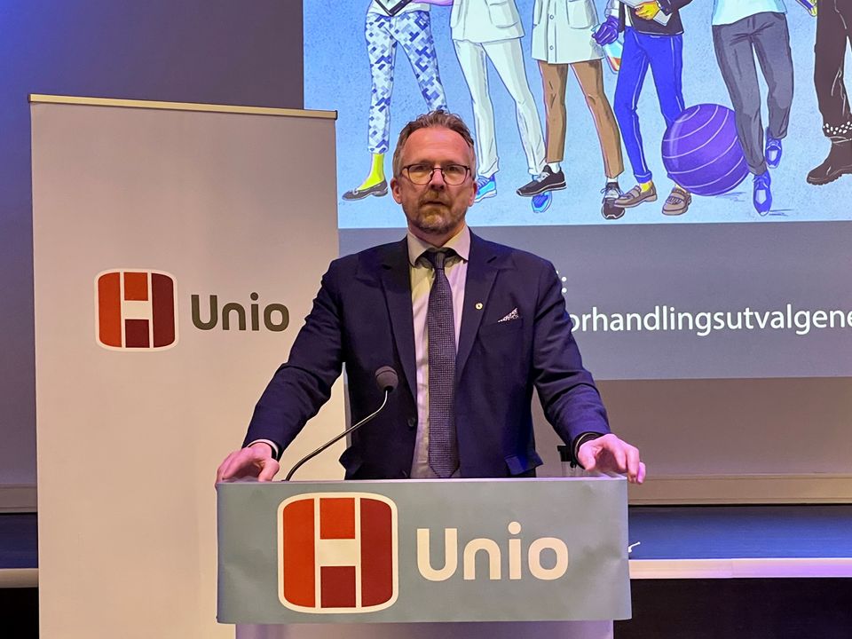Geir Røsvoll er leder i Unio kommune og Utdanningsforbundet. Her på inntektspolitisk konferanse i Unio 2024.