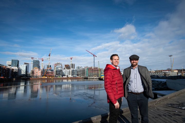 EFFEKTIVT SAMARBEID: Gjennom tettere samarbeid på byggeplassen i Bjørvika, vil Thomas Astrup i utleieselskapet Cramo og Marius Winger i AF Gruppen forbedre produktiviteten.
