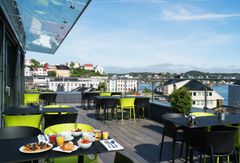 FROKOST MED UTSIKT: Thon Hotel Arendal ble fylkesvinner i Norges beste frokost-konkurransen.