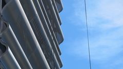De karakteristiske, bølgeformede aluminiumsplatene som dekker fasaden gir en unik, særpreget identitet til det nye Munchmuseet. Foto: Kultur- og idrettsbygg Oslo KF