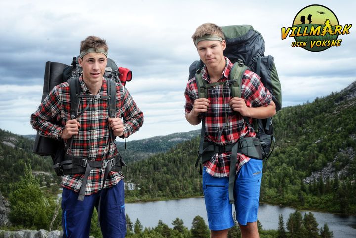 16 åringene Isak og Simon i "Villmark uten voksne"