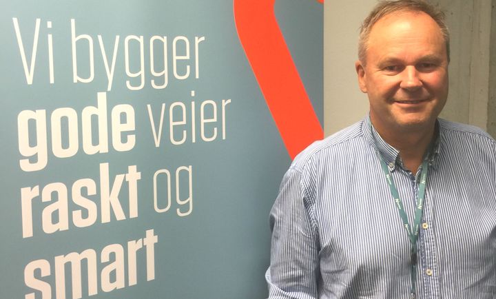 BERØMMER: Nye Veiers utbyggingssjef for E6 Ulsberg–Melhus, Lars Bjørgård, har oppnådd 20 prosent innsparing. Foto: Knut Hellerud, Nye Veier