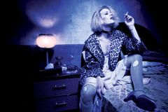 Sarah Paulson i rollen som den slitne junkien Sally. Foto: Frank Ockenfels/FX