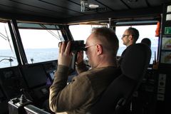 Per Sandberg på torskekontroll med Rind i Lofoten