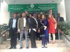 Samling i Pakistan med representanter fra helsedepartementet,  WHO, Det Globale Fondet, HISP Sri Lanka og UiO, 4. desember 2017. Foto: UiO