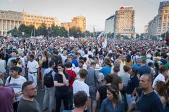 Lørdag 10. august var det store protester i Bucuresti, Romania. (Foto: Marian Stanescu)