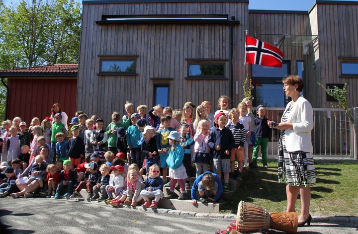 Byråd for oppvekst og kunnskap, Tone Tellevik Dahl, åpnet 11. mai den ny-rehabiliterte Blokkajordet barnehage.