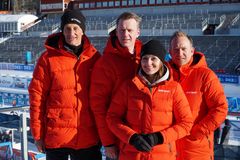NRKs team i Öresund: (f.v) Ola Lunde, Ole Kristian Stoltenberg, Liv Grete Skjelbreid og Andreas Stabrun Smith. Foto: Henrik Myhr Nielsen/NRK