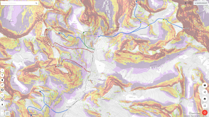 Utsnitt fra kartløsningen som viser noen av turene klassifisert i Romsdalen i kombinasjon med bratthet og modellerte utløpsområder.