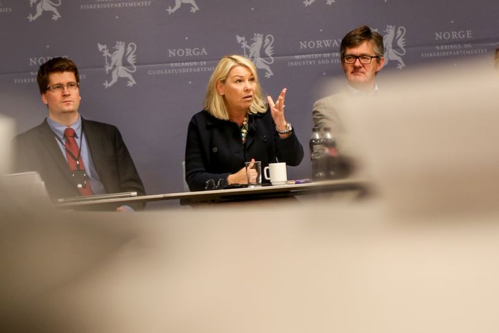 Næringsminister Monica Mæland i et møte i Nærings- og fiskeridepartementet.