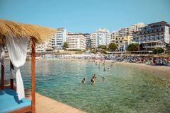 Albania inviterer definitivt til bading og rolige dager i solen, men reisemålet fortjener også en oppdagelsesferd eller to.