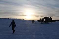Helikopter fra 339 skavdron under UFK besøk på GSV. Foto: grenader Maren Hetland, Hæren