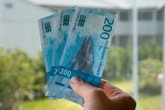 Konfirmanter ønsker seg kontanter, mener Anisa Solvang i Nokas Cash Handling.(Colourbox)