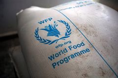 Mat levert av WFP. Foto: Yahya Arhab NTB Scanpix