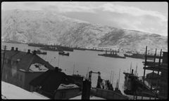 Ti tyske krigsskip av typen «jagere» inntok Narvik havn 9. april. De britiske destroyerne var nesten rett i hekken på dem, men det var altså tyskerne som kom først i «kappløpet om Norge» (foto: Arkivverket/Riksarkivet/NTBs krigsarkiv).