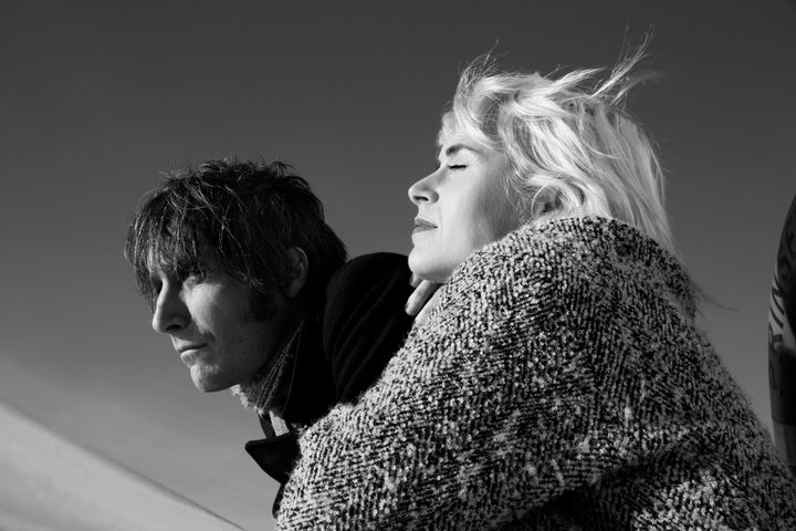 Munroe / Knutsen har i dag sluppet en vakker ny singel! Foto: Julia Naglestad