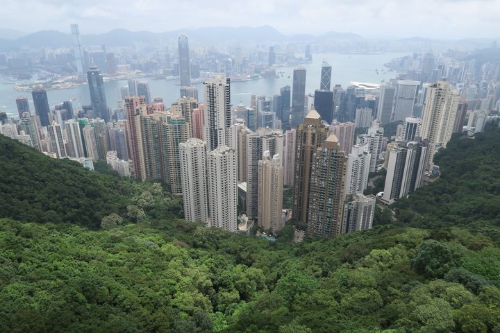 Utsikten fra Victoria Peak i Hongkong er imponerende. Asia er fortsatt et drømmereisemål for mange nordmenn, viser Europeiskes Reiseundersøkelse 2019. (Foto: If)