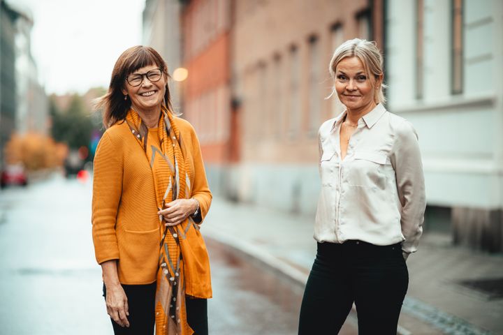 Fra venstre Elisabeth Ege, direktør Akan kompetansesenter, Camilla Lynne Bakkeng, fag- og kommunikasjonsleder Akan kompetansesenter. Foto: Haakon Dueland