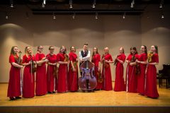 Vöru musikkskoles strykeorkester fra Estland er et av 25 orkestre som kommer til Bergen og Europeisk Orkesterfestival. De har med seg estisk samtidsmusikk på repertoaret.