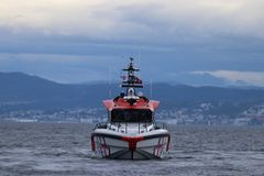 Trondheims nye redningsskøyte er en 100 % norskprodusert båt. Designet av Bård Eker og produsert hos Fredrikstad-bedriften Hydrolift. Foto: Redningsselskapet