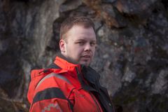 Olav Eike (29) kjører bergingsbil for Thord. Han er en positiv person  som alltid stiller opp når det trengs - bortsett fra på morgenen, for han liker å sove lenge. Foto: National Geographic Channel