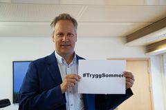 Samferdselsminister Jon-Ivar Nygård ønsker alle en trygg sommer ute i sommertrafikken. Foto: Samferdselsdepartementet/TSF